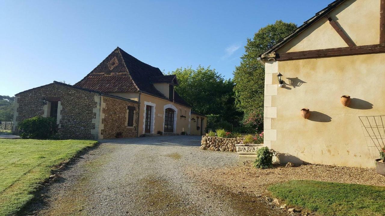 Chambres D'Hotes La Joubertie Salon Luaran gambar